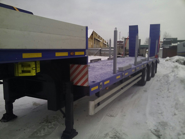 Полуприцеп трехосный трал, грузоподъемность 40000 кг,  8490С2
